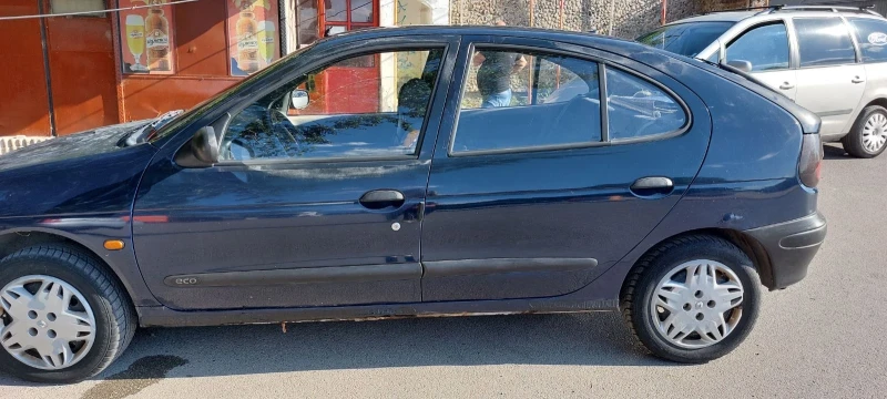 Renault Megane, снимка 13 - Автомобили и джипове - 52387778