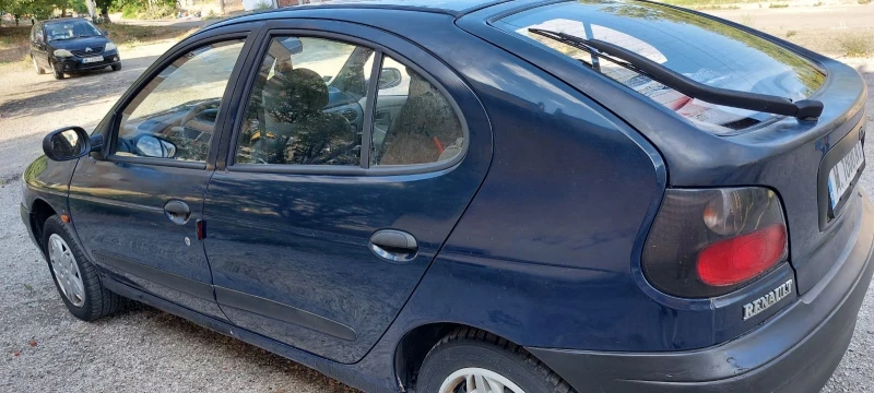 Renault Megane, снимка 14 - Автомобили и джипове - 52387778