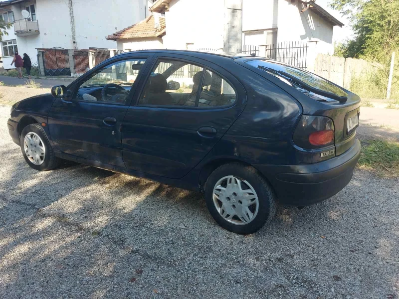 Renault Megane, снимка 3 - Автомобили и джипове - 52387778