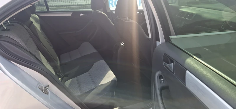 VW Jetta 1.4i-170к.с. ХИБРИД, снимка 12 - Автомобили и джипове - 51830810