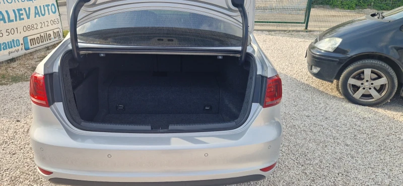 VW Jetta 1.4i-170к.с. ХИБРИД, снимка 16 - Автомобили и джипове - 51830810