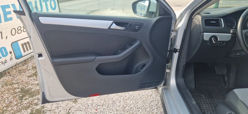 VW Jetta 1.4i-170к.с. ХИБРИД, снимка 9 - Автомобили и джипове - 51830810