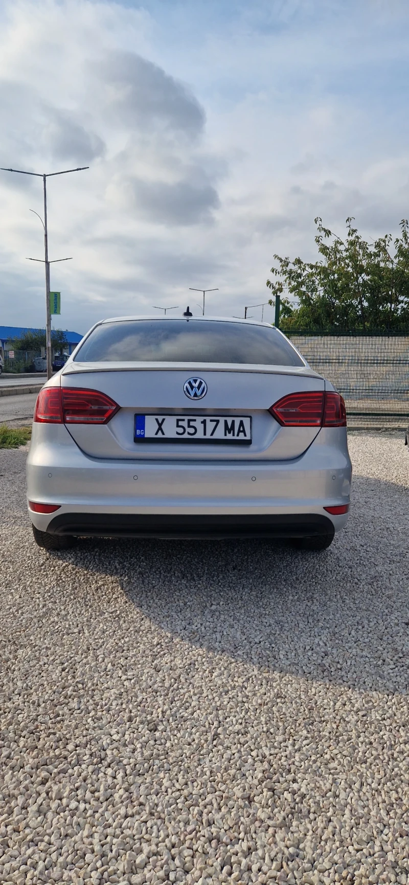 VW Jetta 1.4i-170к.с. ХИБРИД, снимка 4 - Автомобили и джипове - 51830810