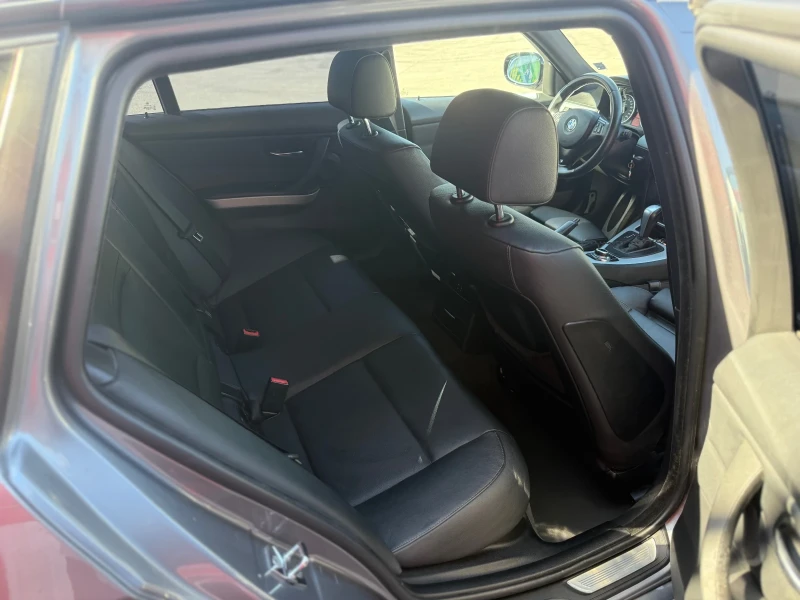 BMW 330, снимка 12 - Автомобили и джипове - 52808632