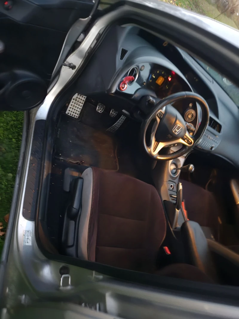 Honda Civic 8, снимка 10 - Автомобили и джипове - 52644453
