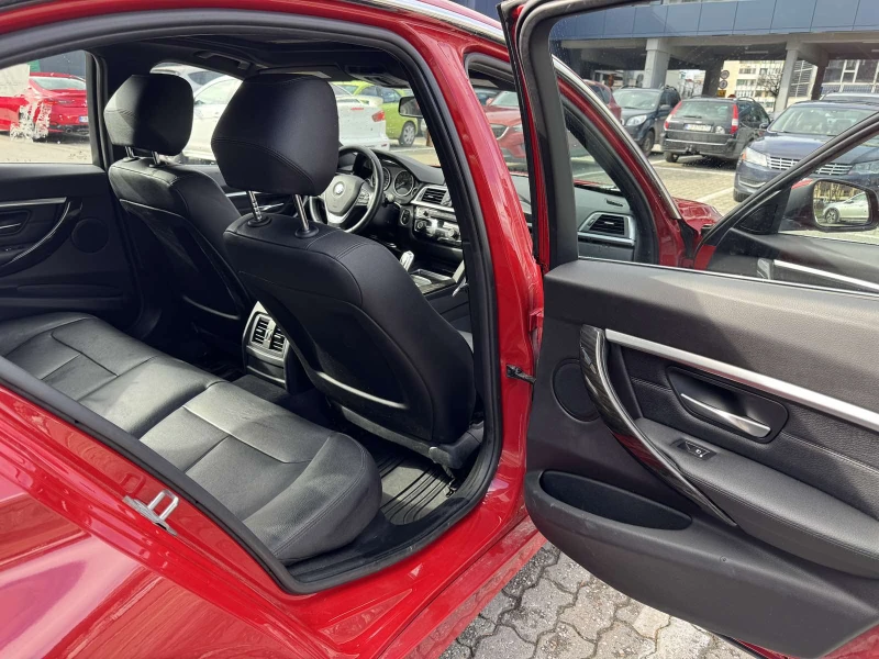 BMW 330  2.0L TwinPower Turbo Inline-4, снимка 8 - Автомобили и джипове - 53441176