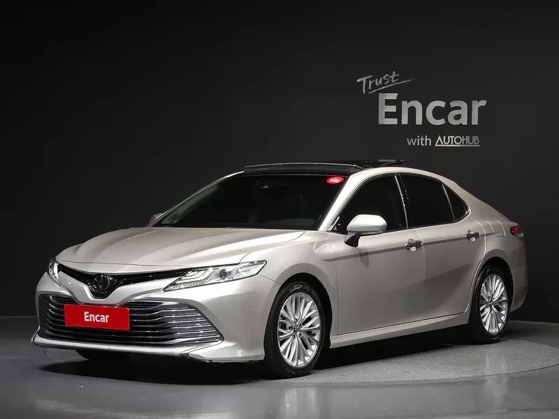 Toyota Camry 2.5/ПОДГРЕВИ/ПАНОРАМА/НАВИГАЦИЯ/KEYLESS GO