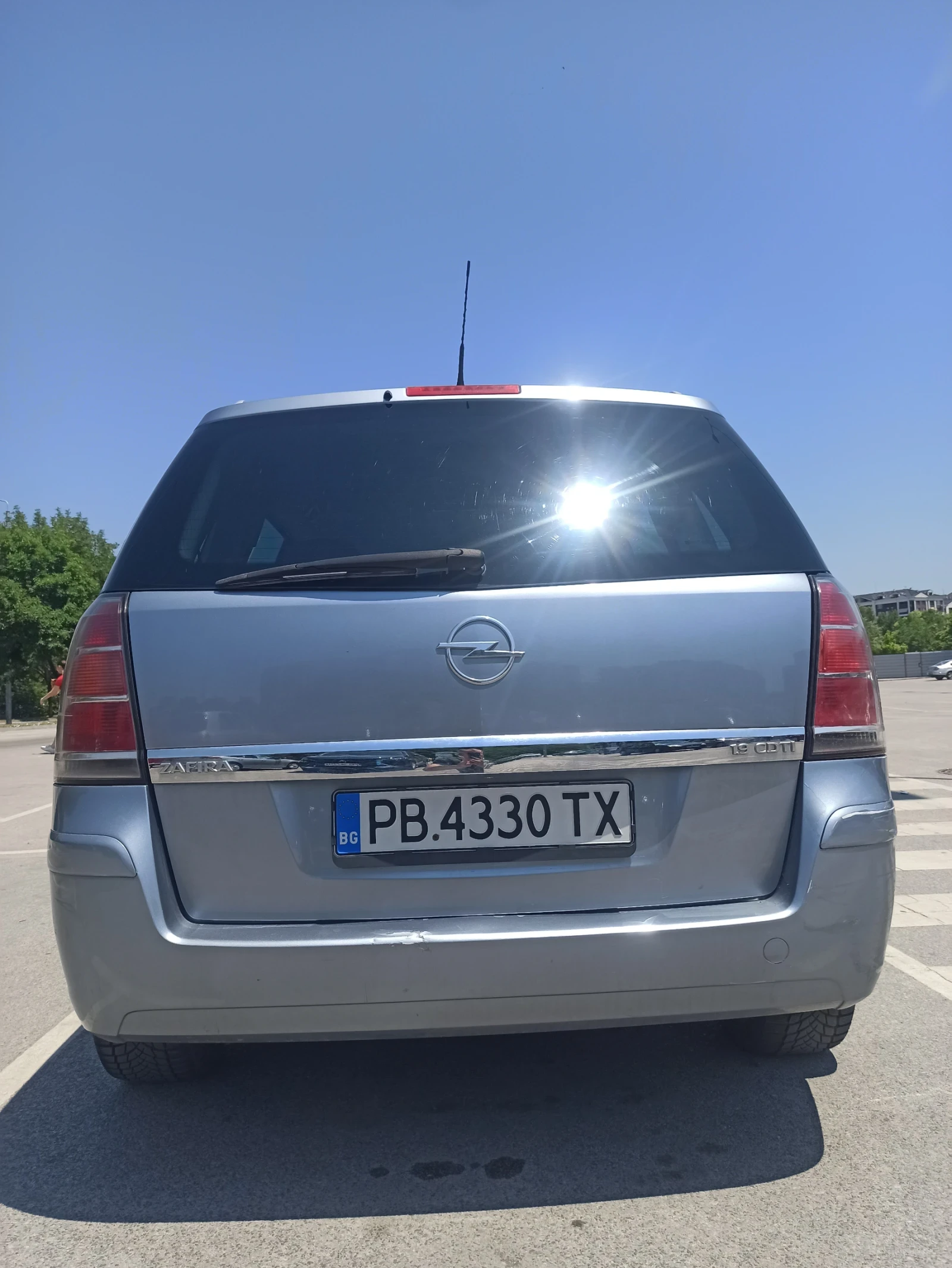 Opel Zafira B - изображение 5