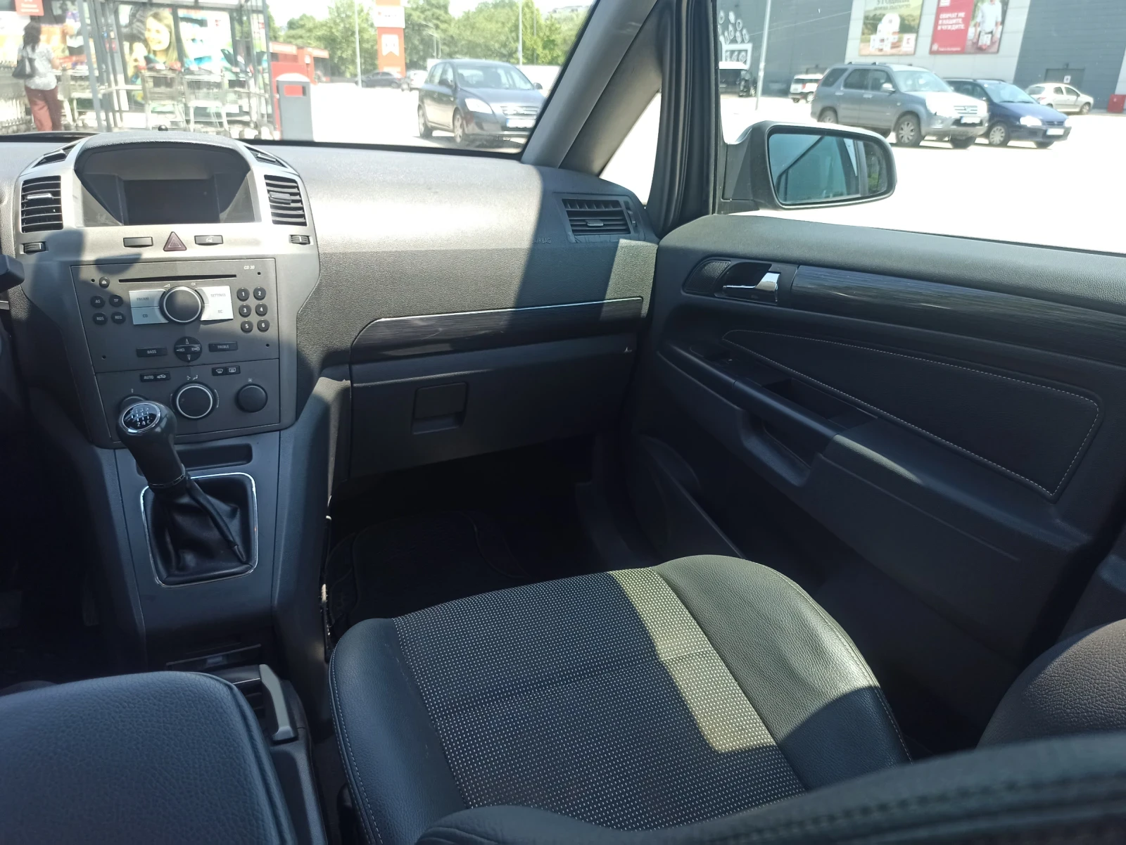 Opel Zafira B - изображение 8