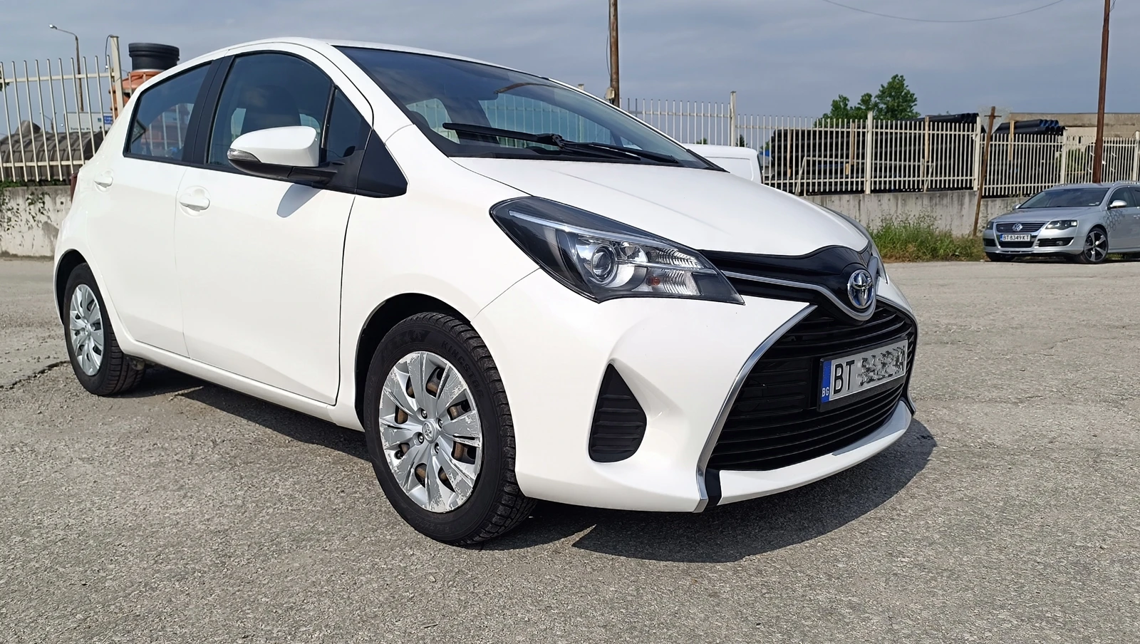 Toyota Yaris 1.5 Hybrid - изображение 7