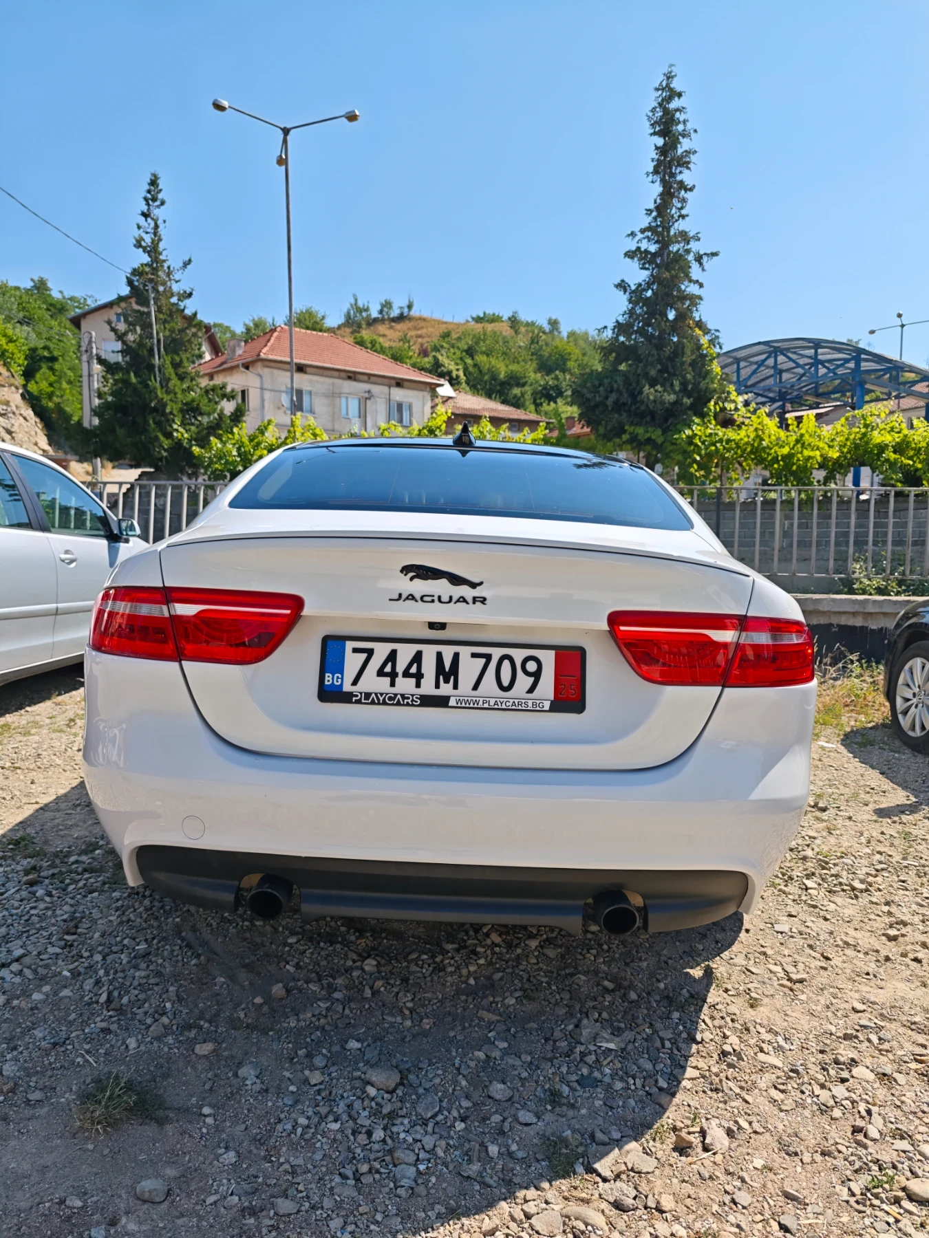 Jaguar XE  - изображение 3