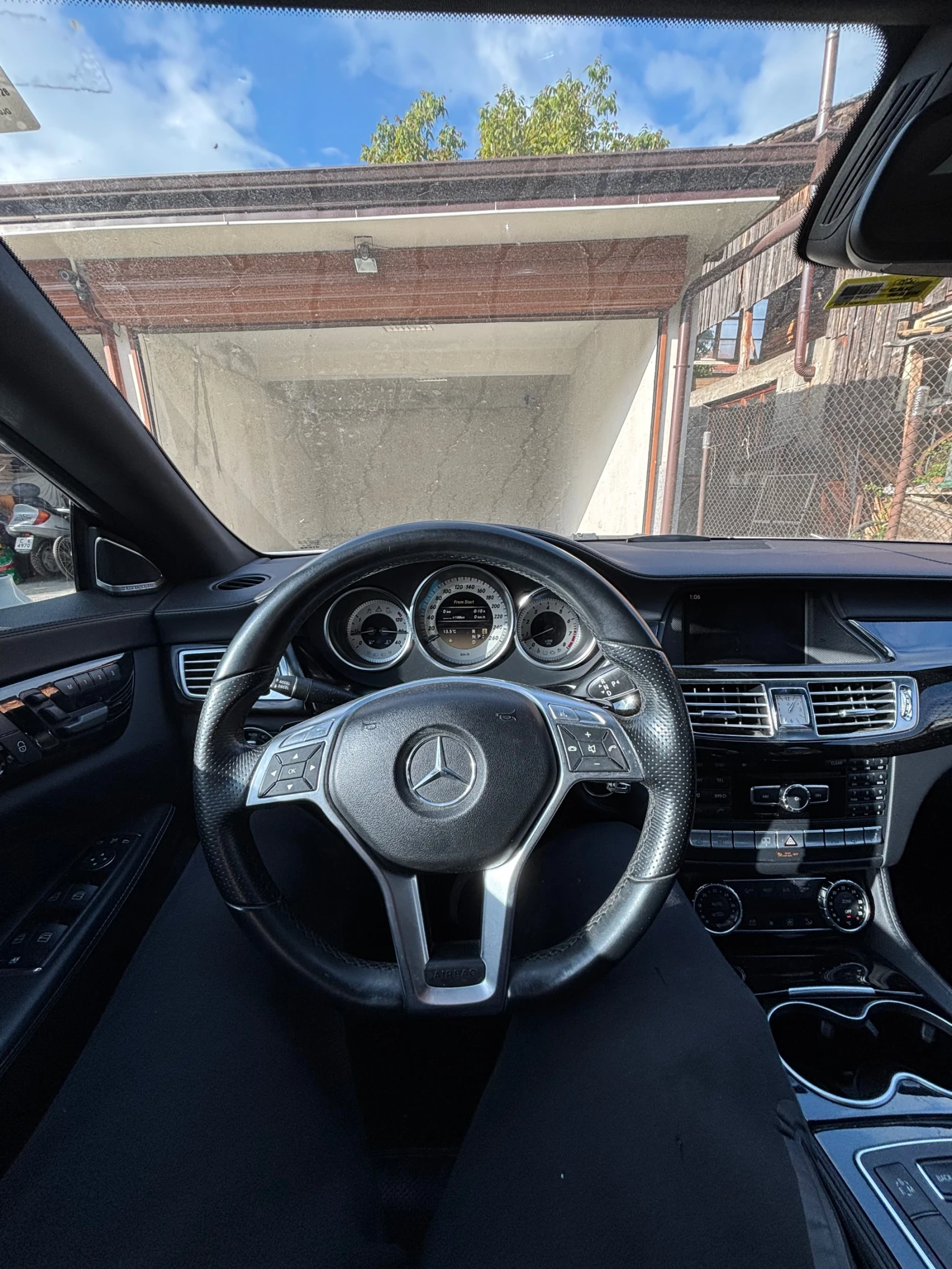 Mercedes-Benz CLS 550  - изображение 10