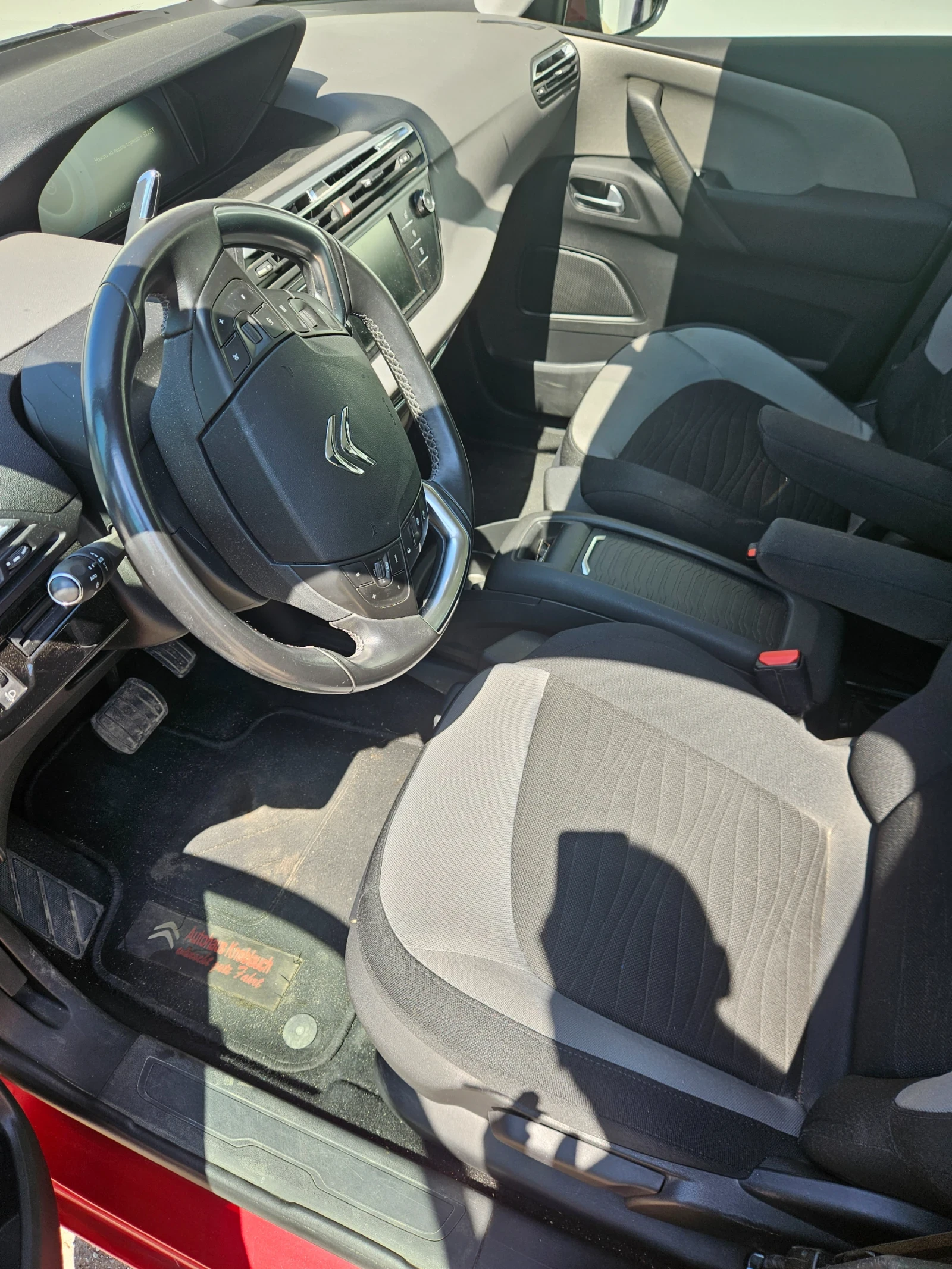 Citroen C4 Picasso 1.6 - изображение 7