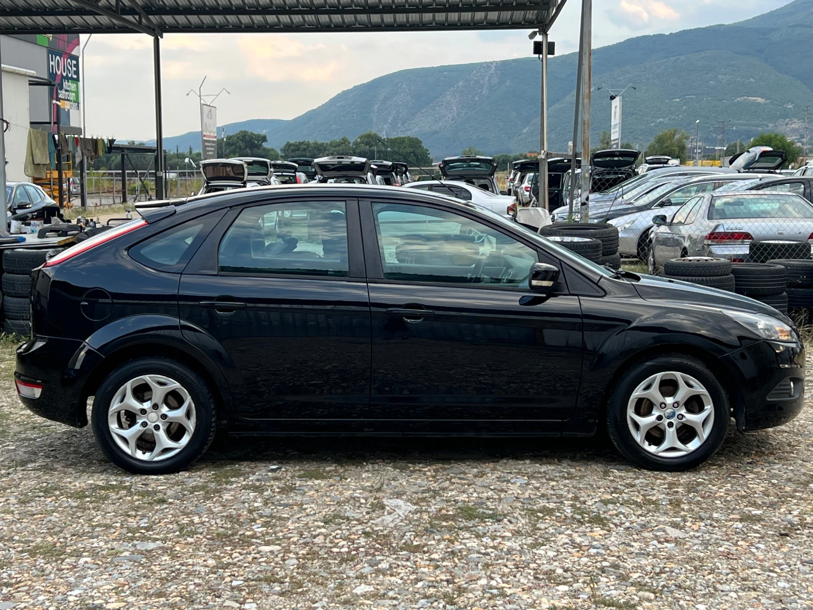 Ford Focus 1.6TDCi-90к.с./Климатроник/ Нов внос- Италия - изображение 4
