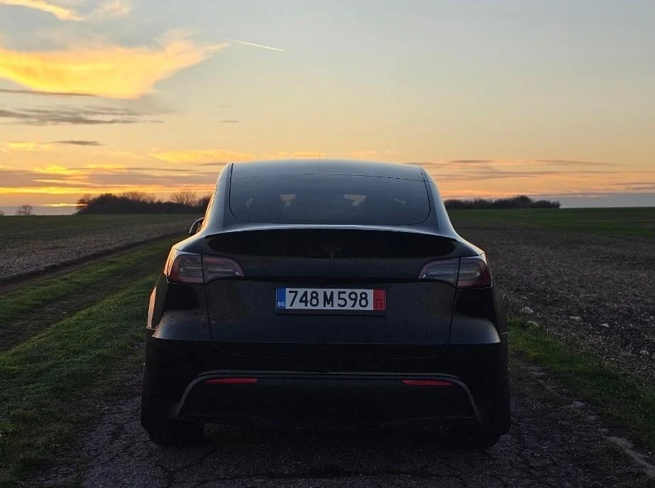 Tesla Model Y 11000 , 2025  | Mobile.bg   5