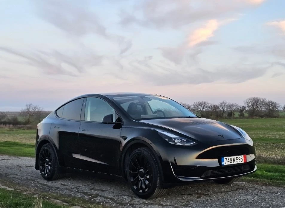 Tesla Model Y 11000 , 2025  | Mobile.bg   8