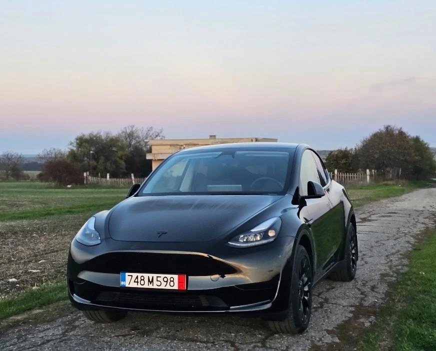 Tesla Model Y 11000 , 2025  | Mobile.bg   10