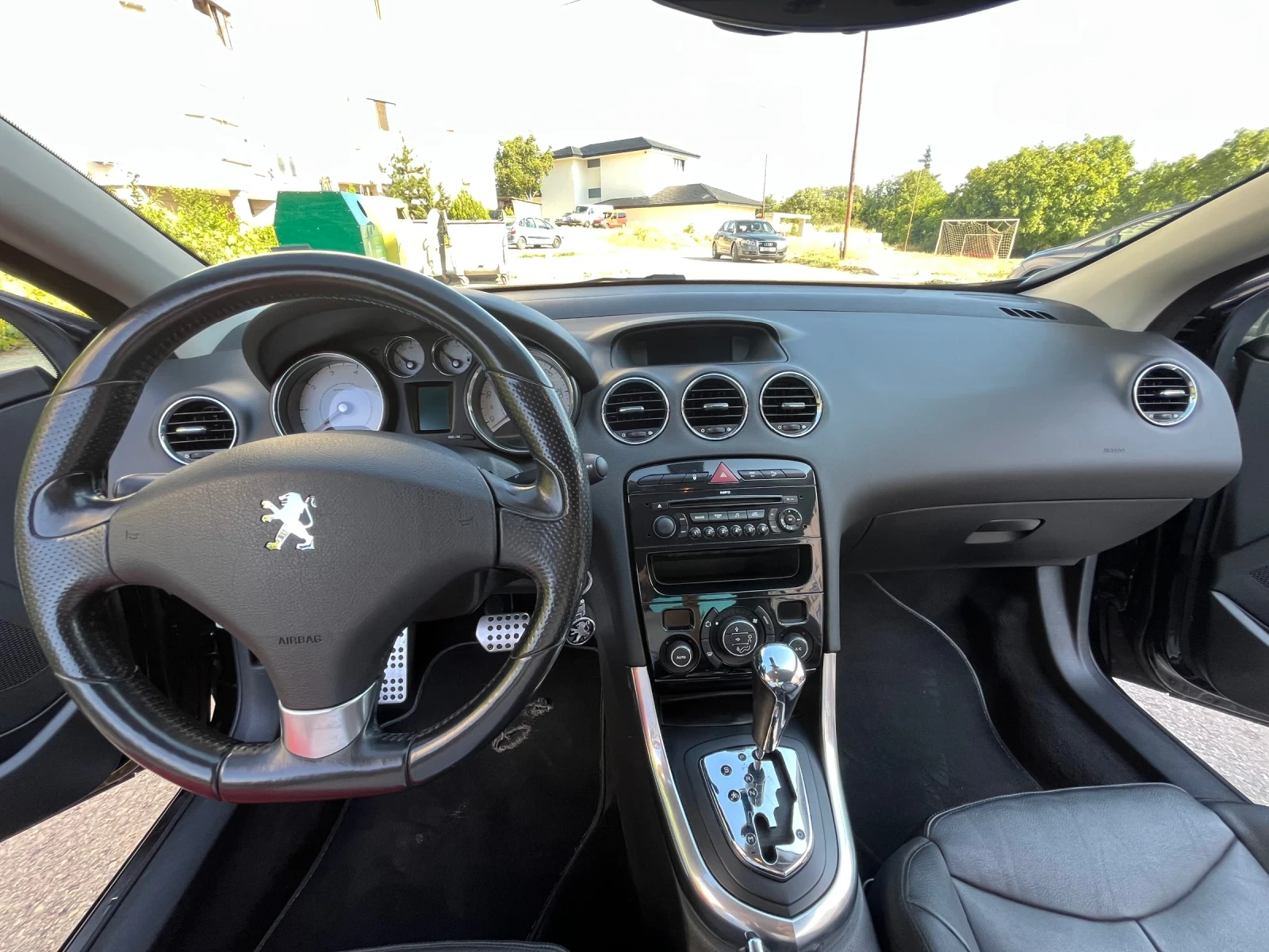 Peugeot 308 Peugeot 308CC 1.6 Автоматик - изображение 4