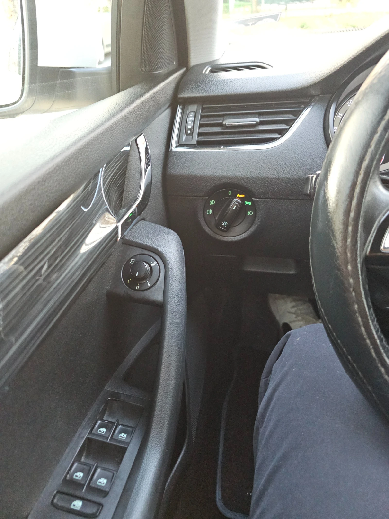 Skoda Octavia 2.0 TDI DSG6 - изображение 7