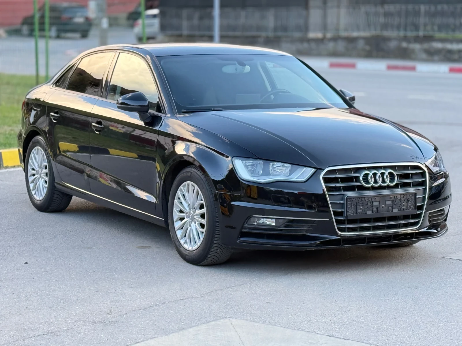 Audi A3 1.6TDI Klimatronik/EURO 6/Navi/Podgrev , снимка 5 - Автомобили и джипове - 52967314