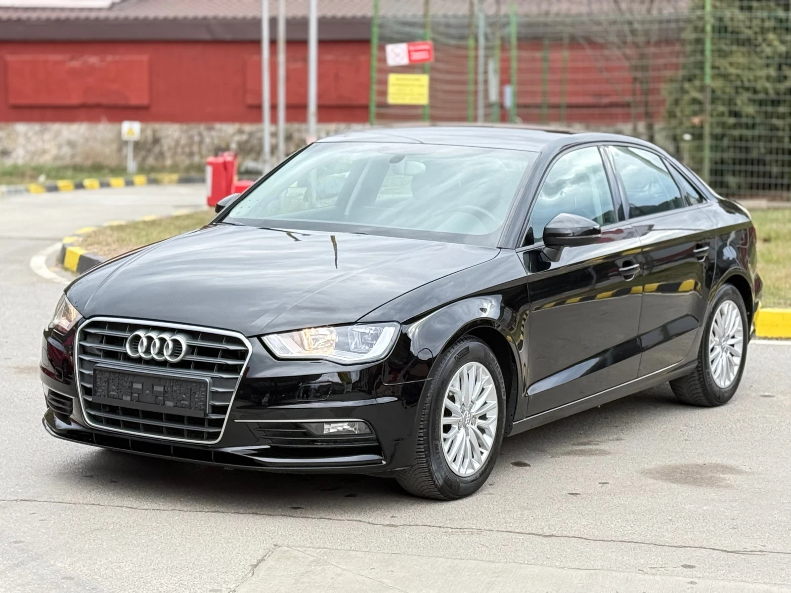 Audi A3 1.6TDI Klimatronik* EURO 6* Navigacia  - изображение 4