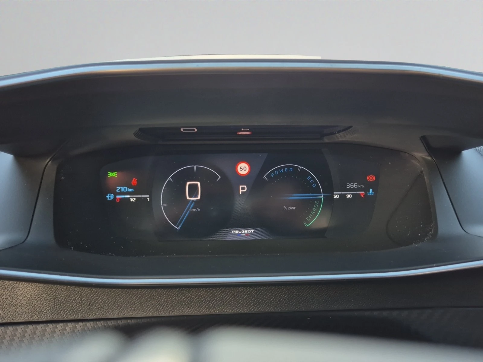 Peugeot 2008 GT 1.2 PureTech 145 HYBRID 48V e-DCS6  | Mobile.bg � ����������� 11