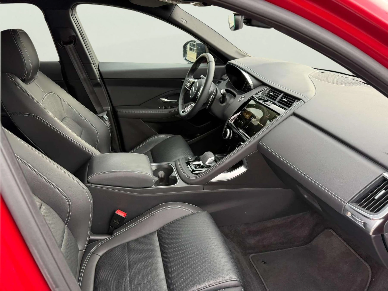 Jaguar E-pace PHEV | Mobile.bg � ����������� 11