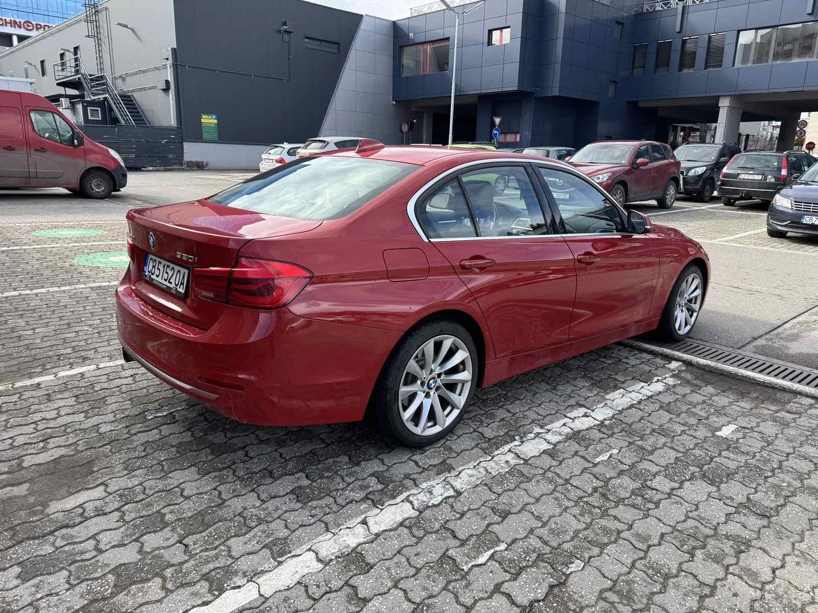 BMW 330  2.0L TwinPower Turbo Inline-4 | Mobile.bg � ����������� 6