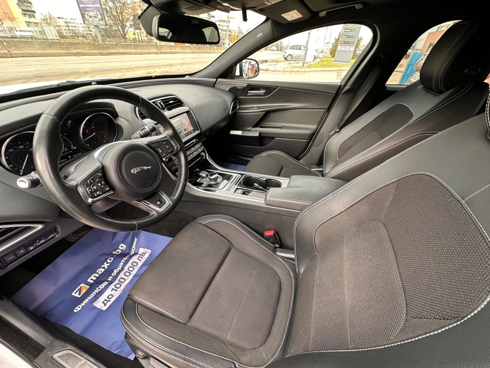 Jaguar XE 4x4 - изображение 8