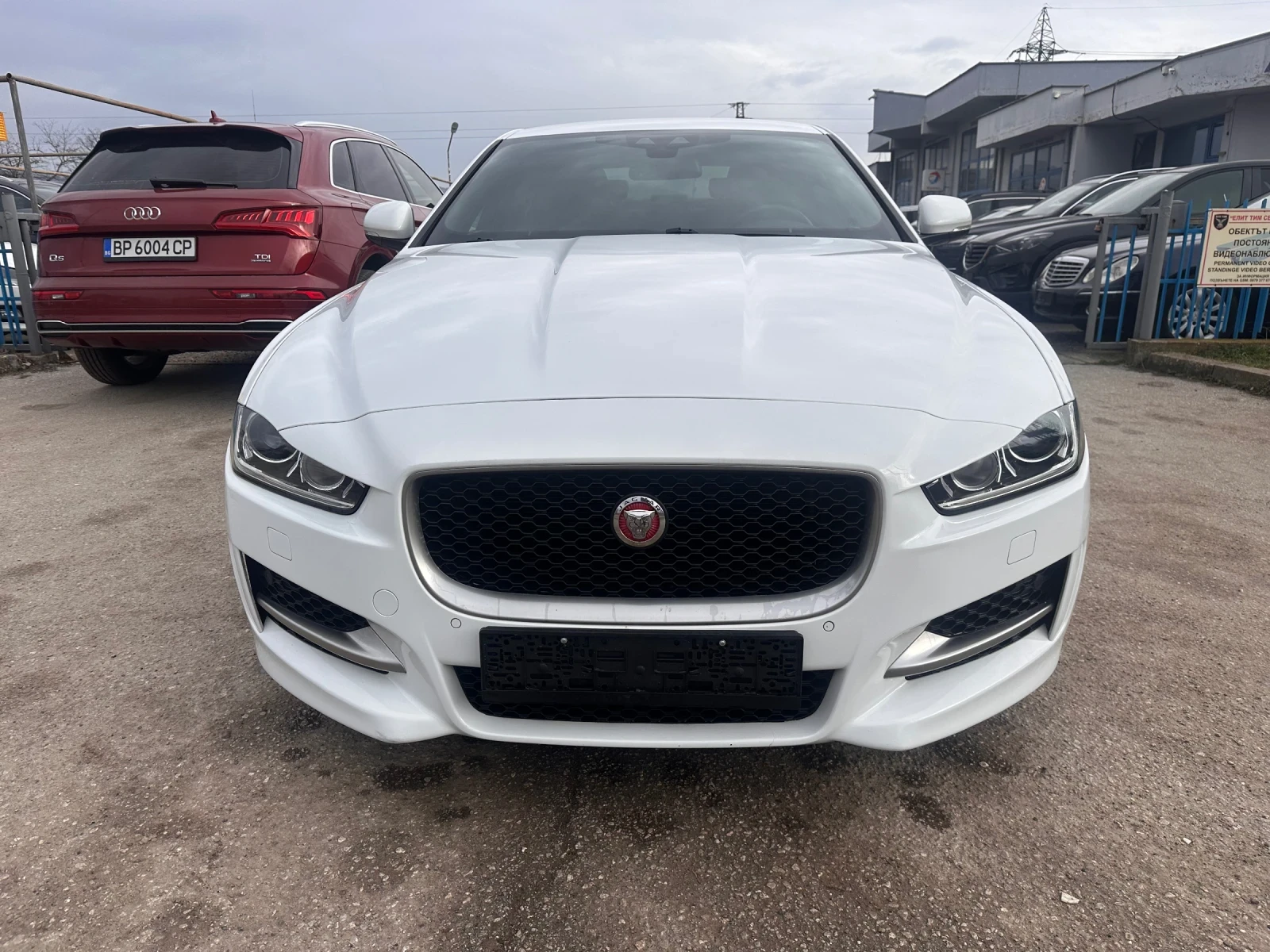 Jaguar XE 4x4 - изображение 2