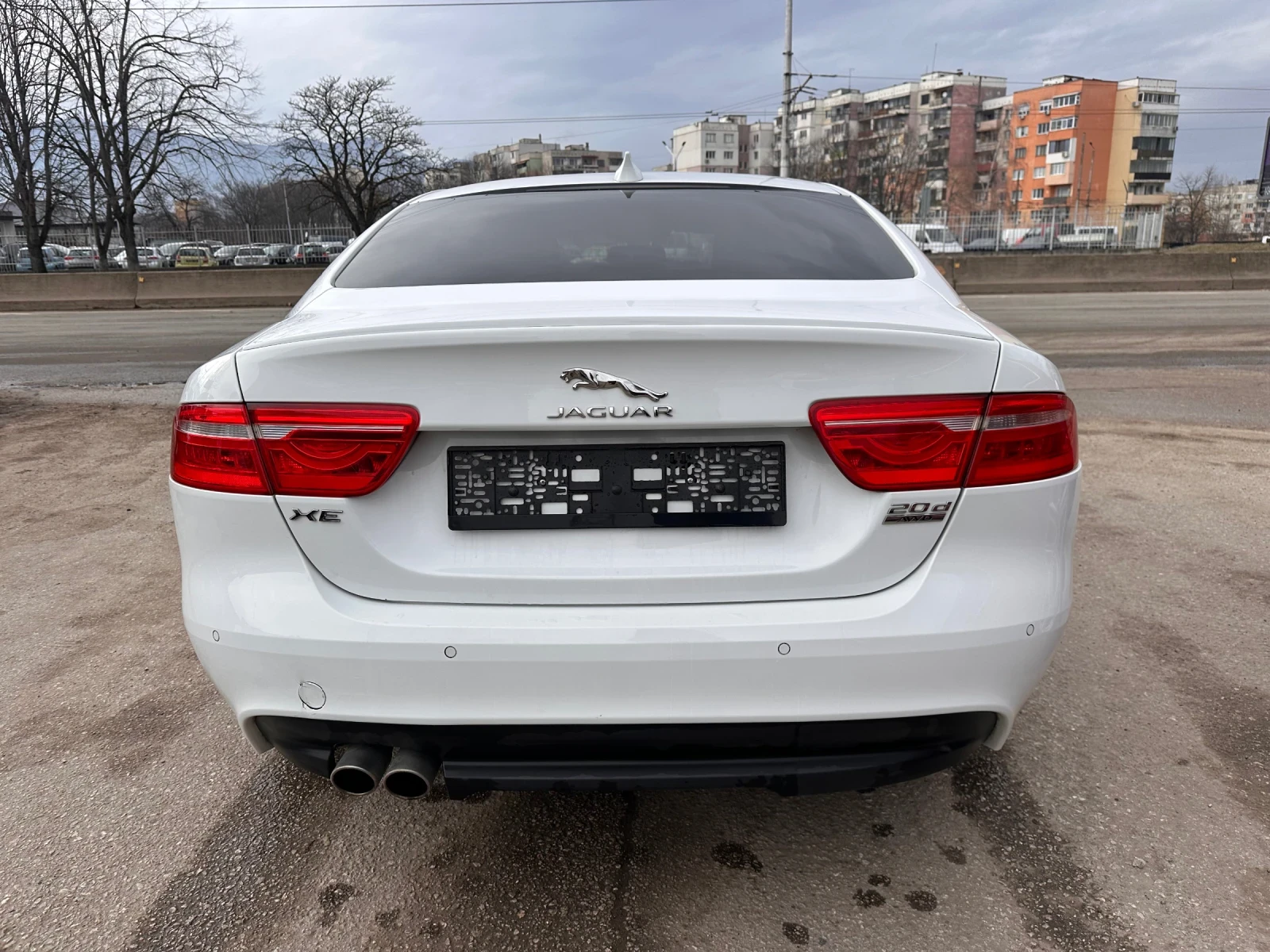 Jaguar XE 4x4 - изображение 6