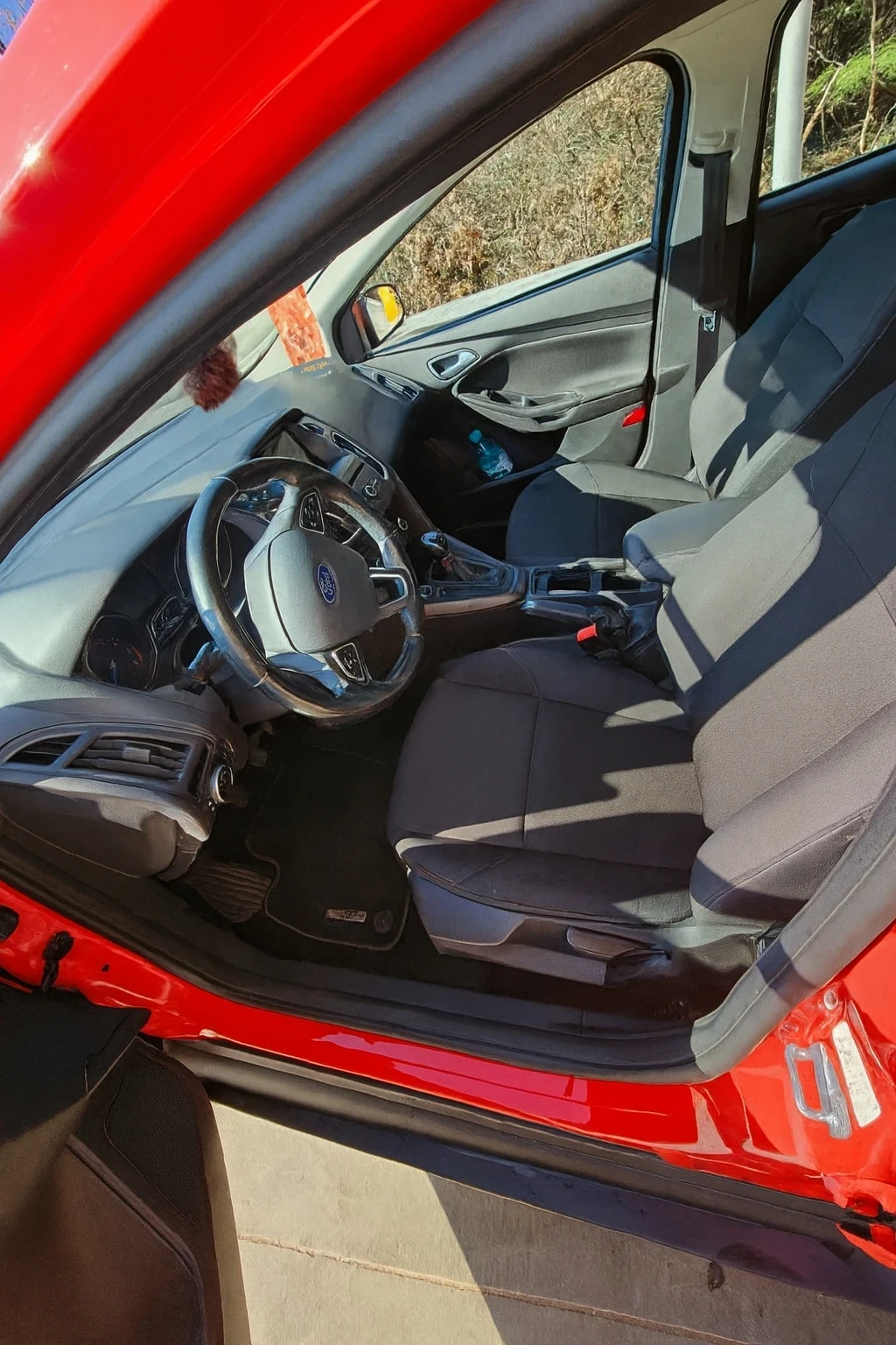 Ford Focus 5D SYNC 1.0 EcoBoost 100 PS M5 - изображение 6