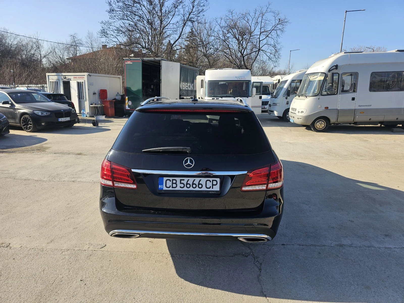 Mercedes-Benz E 350 9 tronicAMG, Key Go, камера 360, пано - изображение 7