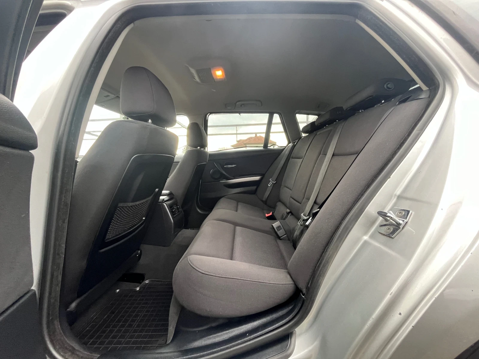 BMW 320 320, снимка 12 - Автомобили и джипове - 53916758