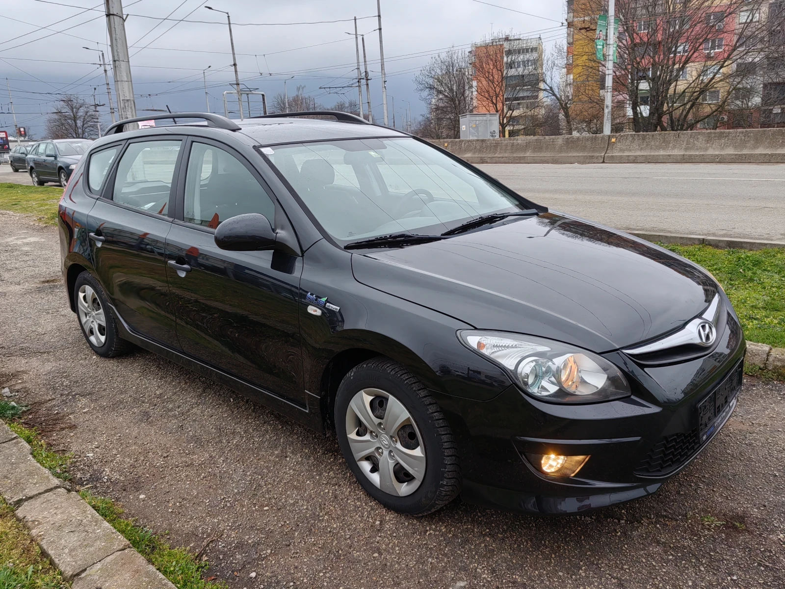 Hyundai I30 1.4i 105ps, снимка 3 - Автомобили и джипове - 53958828