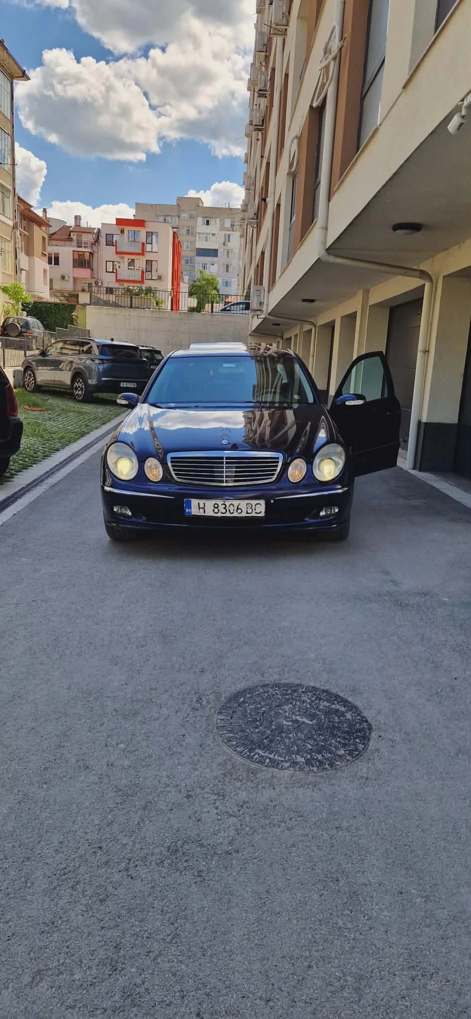 Mercedes-Benz 280, снимка 3 - Автомобили и джипове - 54360499