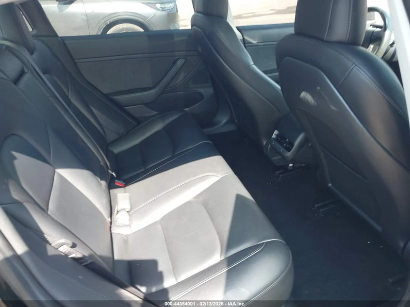 Tesla Model 3 Long Range/Mid Range/Standard Range/Standard Range, снимка 8 - Автомобили и джипове - 54419108