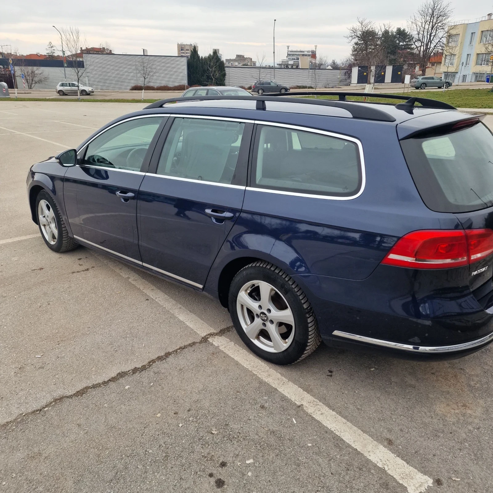 VW Passat Заводски метан, снимка 10 - Автомобили и джипове - 54565382