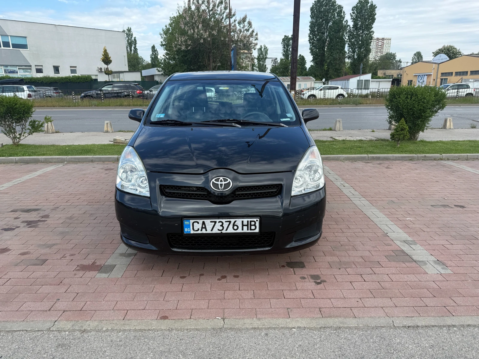 Toyota Corolla verso, снимка 2 - Автомобили и джипове - 54585704