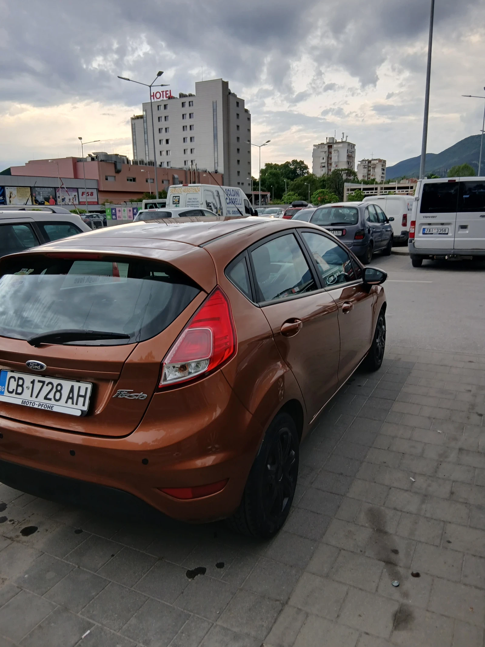 Ford Fiesta, снимка 11 - Автомобили и джипове - 54610197