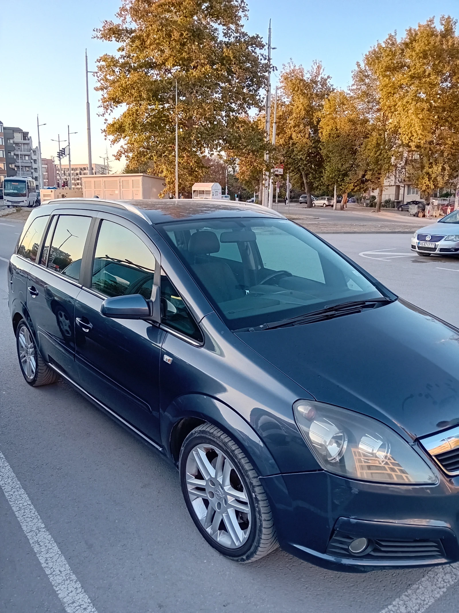 Opel Zafira, снимка 2 - Автомобили и джипове - 54610197