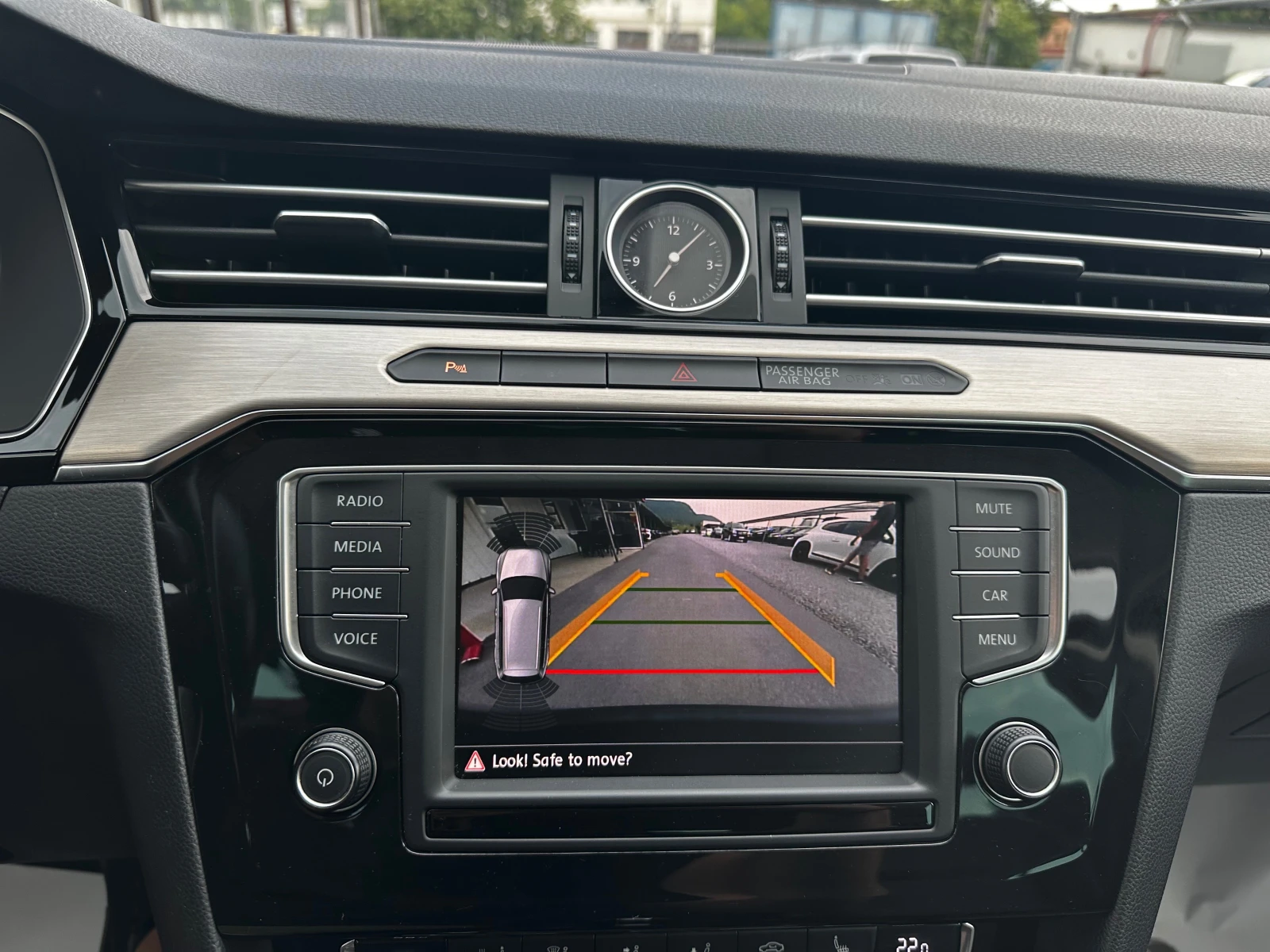 VW Passat 2.0TDI 190к.с 4Motion* Highline, снимка 17 - Автомобили и джипове - 55149285