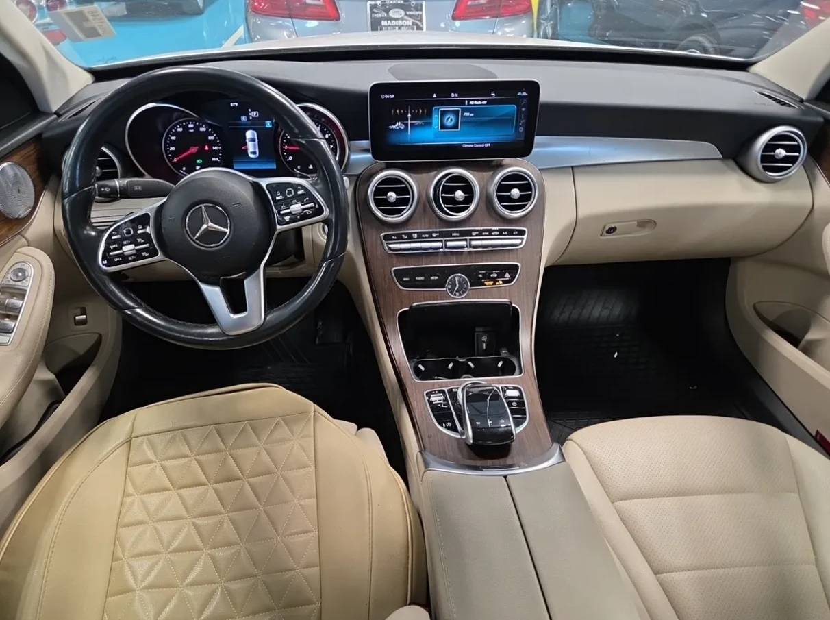Mercedes-Benz C 300  C300 4Matic, снимка 8 - Автомобили и джипове - 55487128