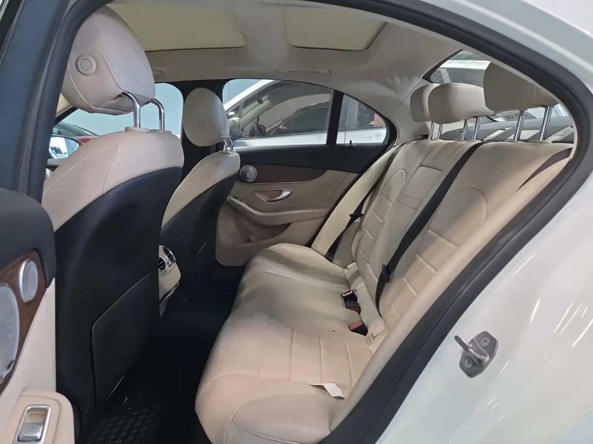 Mercedes-Benz C 300  C300 4Matic, снимка 10 - Автомобили и джипове - 55487128