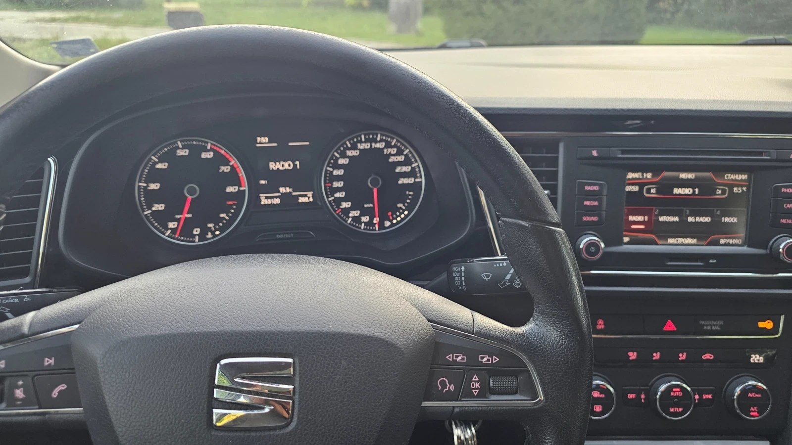 Seat Leon 1.4 ТОП СЪСТОЯНИЕ!!!, снимка 12 - Автомобили и джипове - 55894243