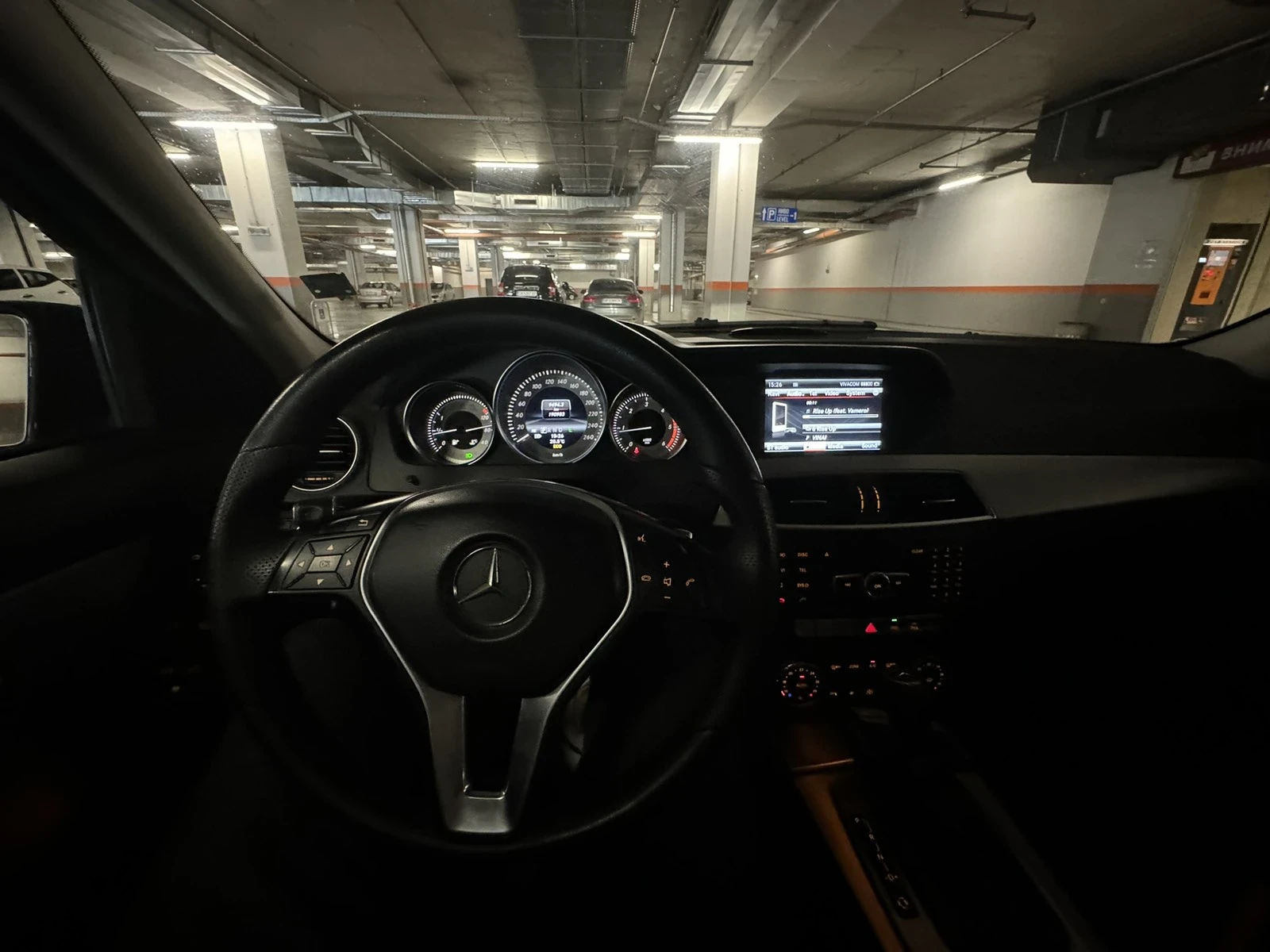 Mercedes-Benz C 220, снимка 6 - Автомобили и джипове - 56443865