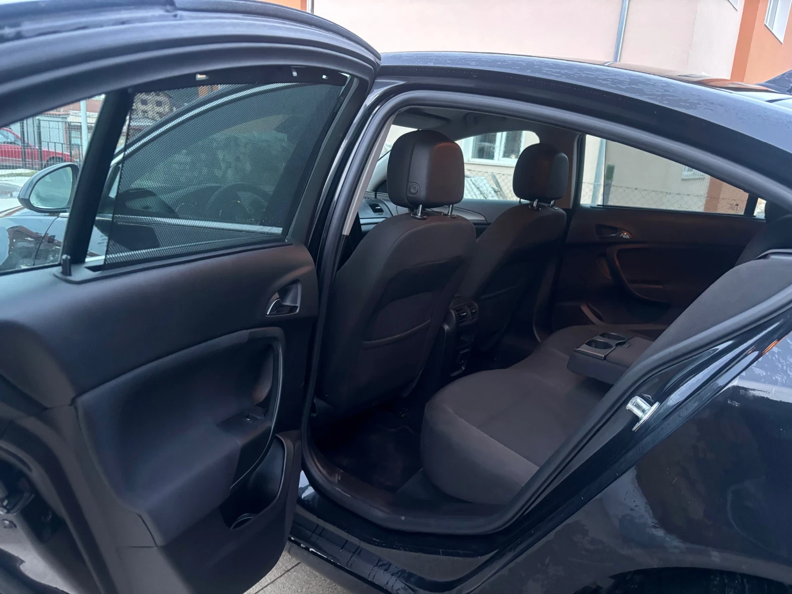 Opel Insignia 2.0, снимка 8 - Автомобили и джипове - 56726199