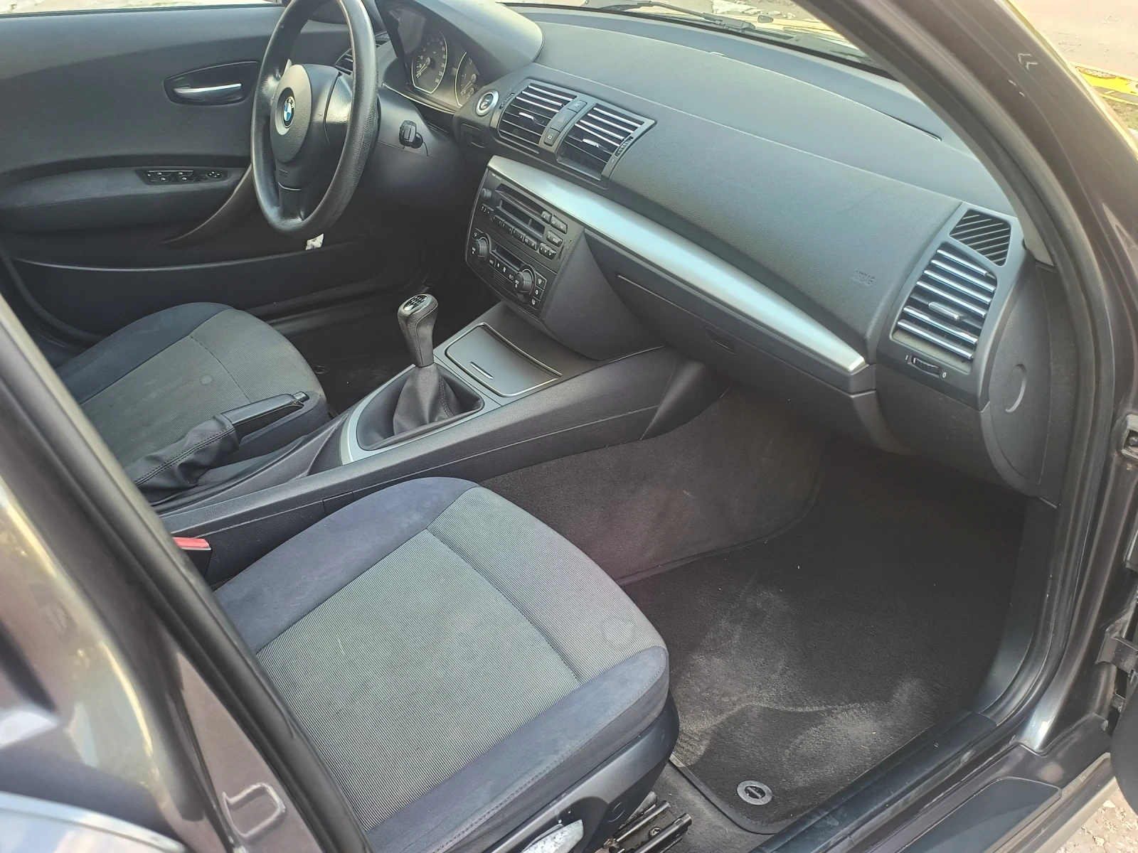 BMW 118 1, 8 бензин, снимка 6 - Автомобили и джипове - 56741641