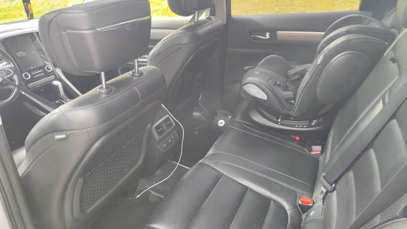 Renault Koleos 2.0DCi Initiale, снимка 13 - Автомобили и джипове - 52517032