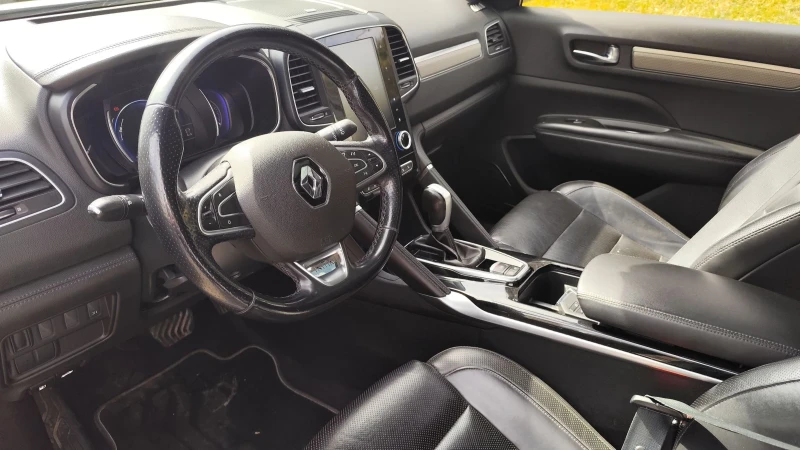 Renault Koleos 2.0DCi Initiale, снимка 9 - Автомобили и джипове - 52517032